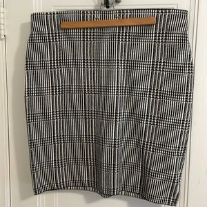 Chaps knit straight skirt